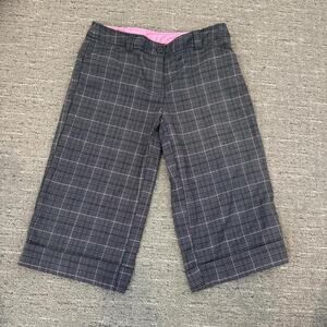 The cutest vintage y2k low rise plaid cropped capri short trousers